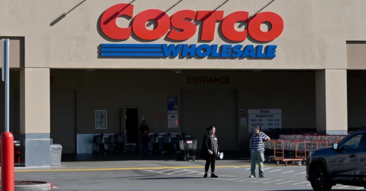 Costco to Close All 623 Stores for 24 Hours Soon Shoppers Urged to Turn to Sam’s Club